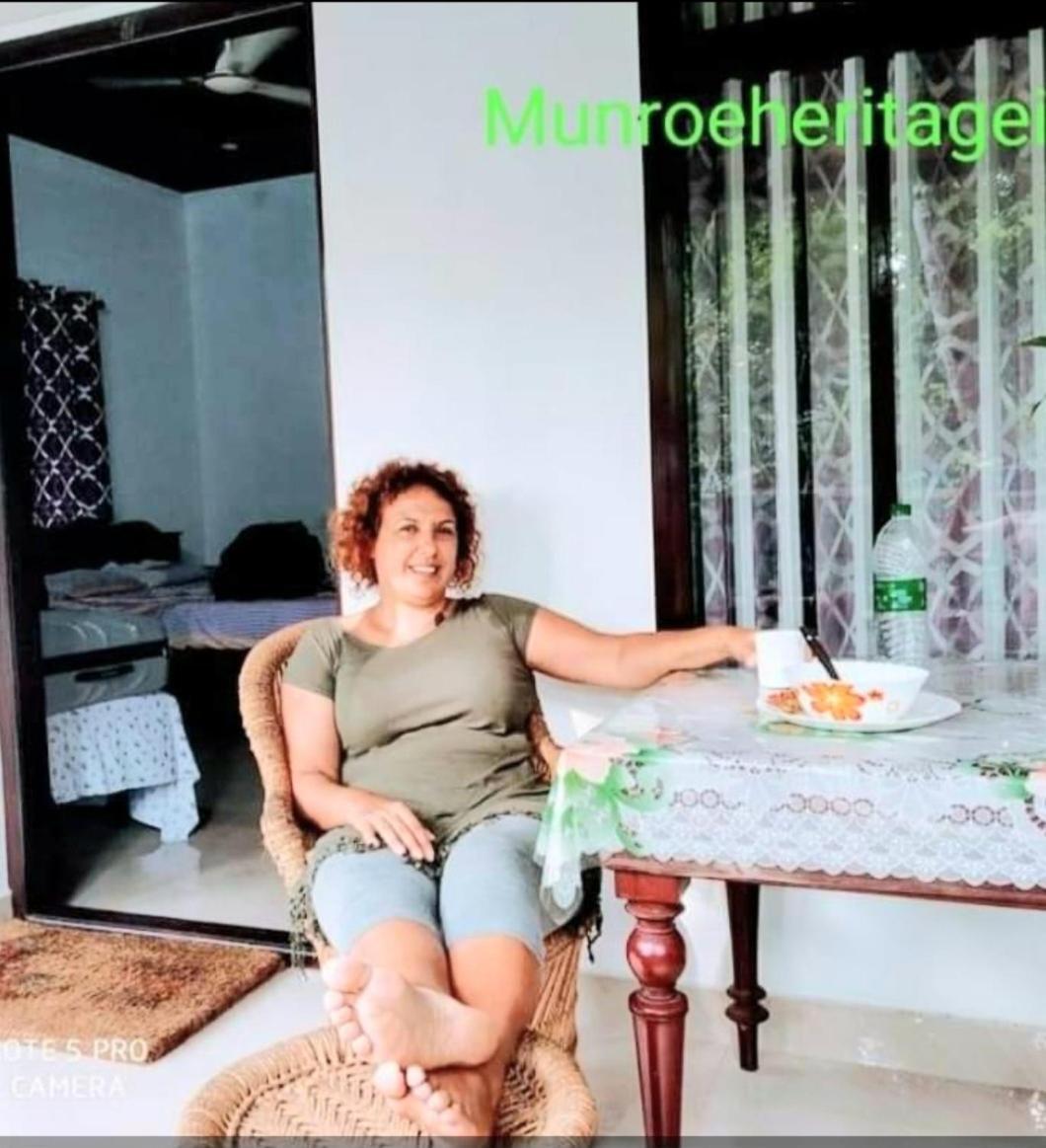 Munroe Heritage Inn Mundrothuruth Rum bild